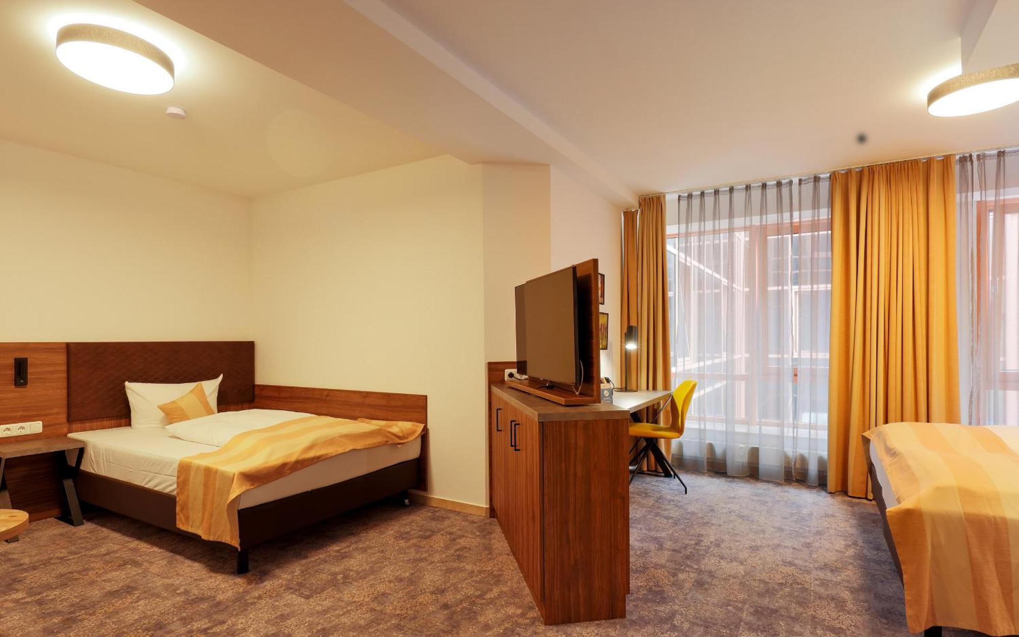 Trip Inn City Hotel Гисен Экстерьер фото